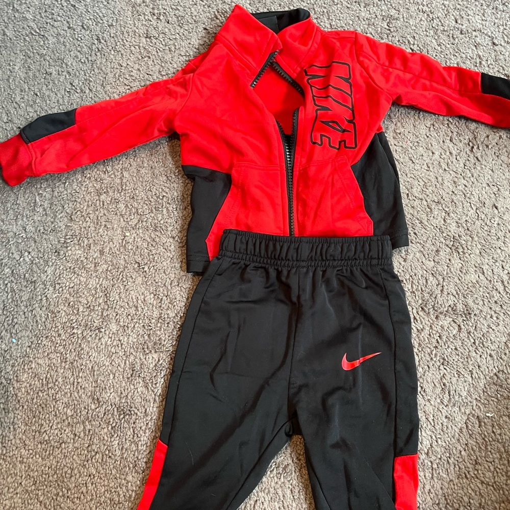 Nike track suit